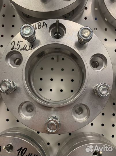 Проставки колесные на Ниву 5/139.7 25мм