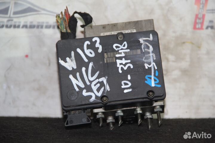 Блок ABS c Mercedes M-Class W163 M112E37
