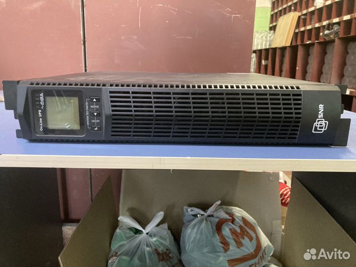 Источник бесперебойного питания ибп SNR