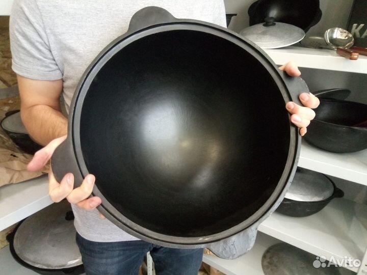 Казан чугунный и шумовка