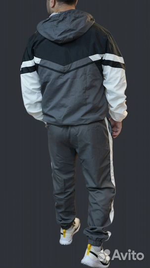 Спортивный костюм мужской Nike