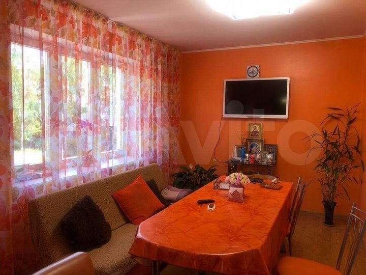 Дом 274 м² на участке 12 сот.