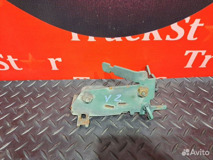 Кронштейн проводки двигателя Volvo FH