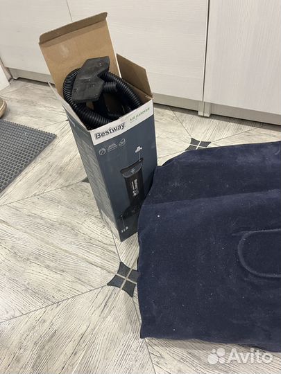 Надувной матрас для сна и плавания