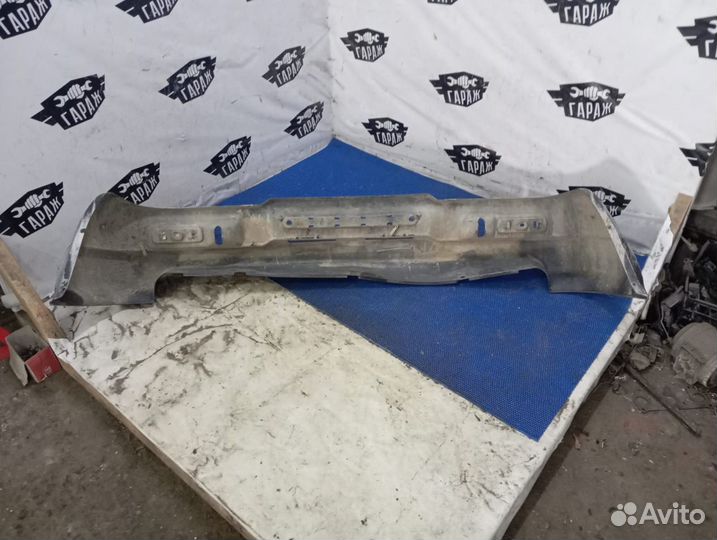 Задний бампер Chevrolet Niva