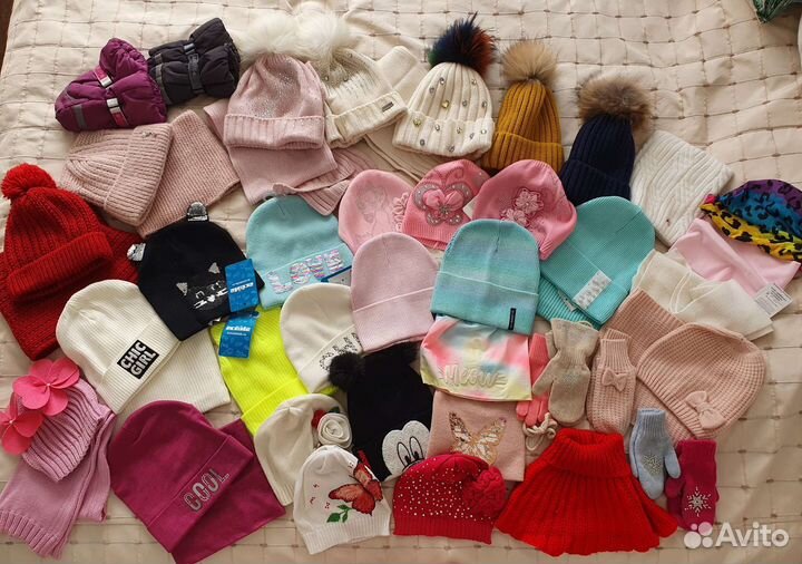 Шапки демисезонные и зима для девочки