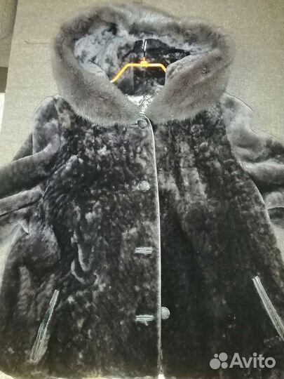 Шуба мутоновая с капюшоном