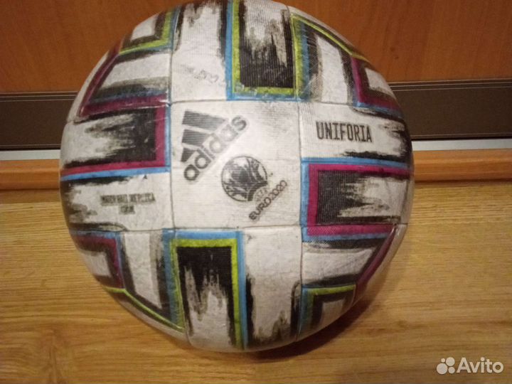 Футбольный мяч