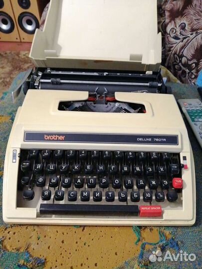 Печатная пишущая машинка
