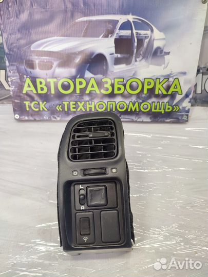 Блок управления зеркалами Nissan Primera P10