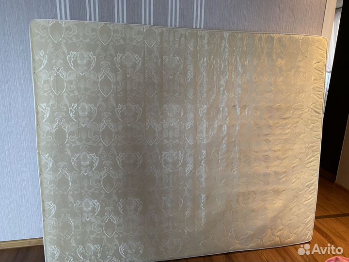 Матрас 160х200 бу