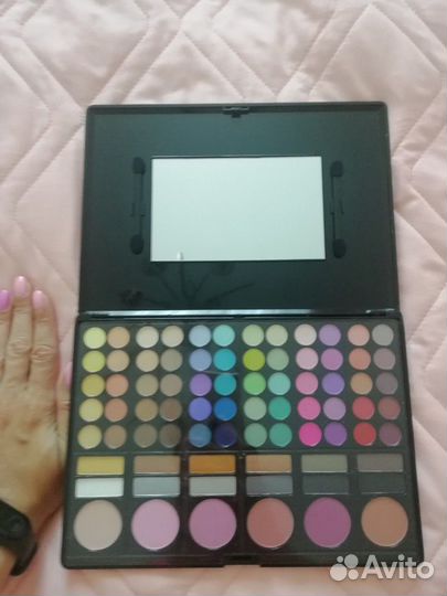 Палитра теней и румян