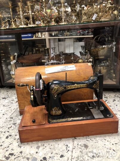 Швейная машина