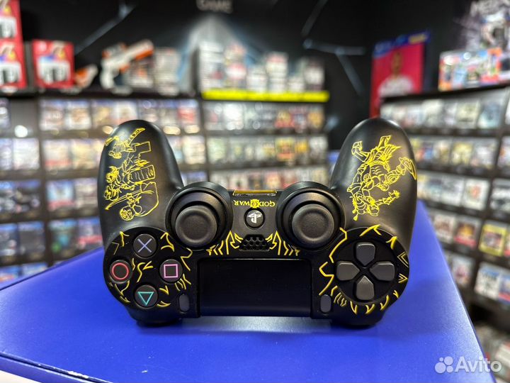 Силиконовый чехол для геймпада Dualshock 4 God of
