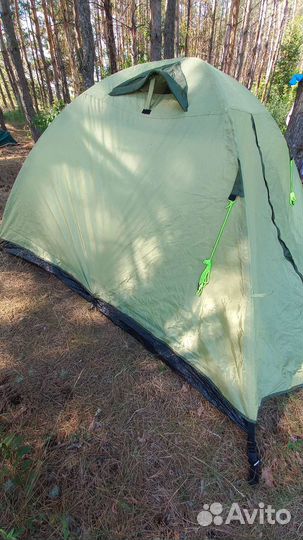 Палатка туристическая 3 местная бу