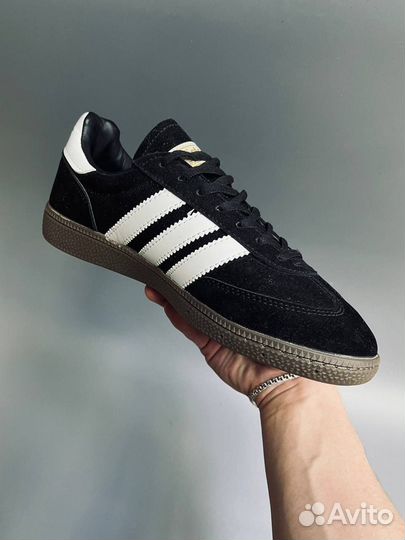 Кроссовки adidas handball