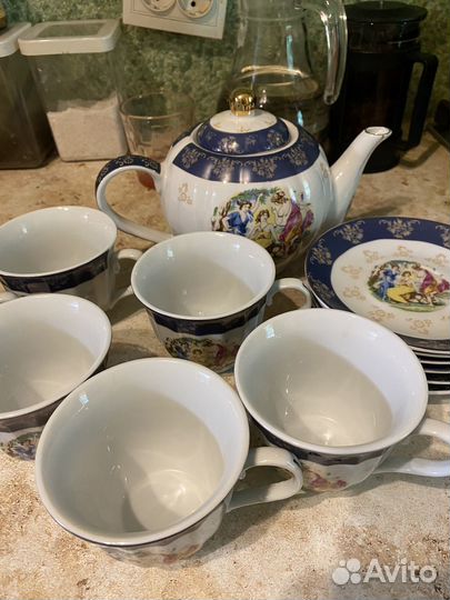 Чайный сервиз мадонна
