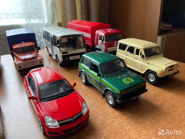 Детские машинки игрушки металлические