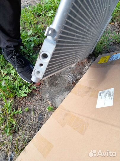 Новый радиатор кондиционера на Опель Корса FT5310