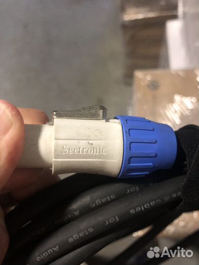 Кабель с разъемами seetronic power con