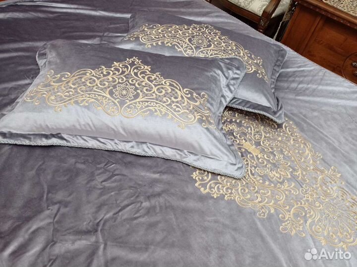 Покрывало бархатное итальянское