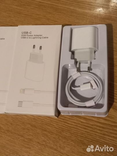 Зарядные устройства iPhone Type C/Lighting