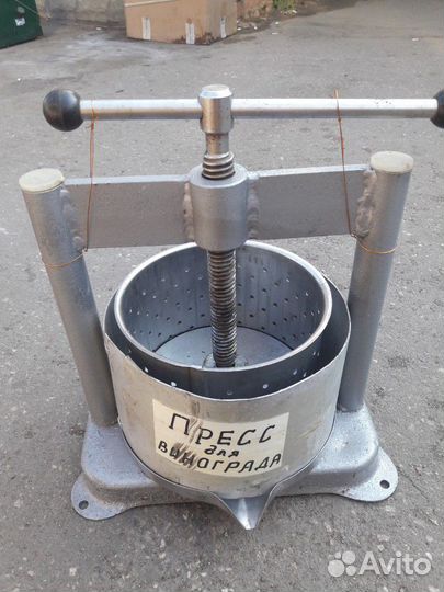 Пресс садовый ручной для винограда яблок