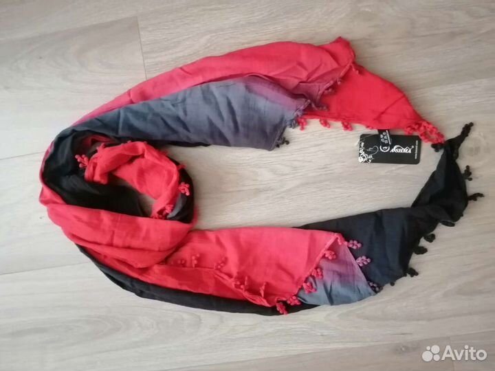 Шарфы и палантины