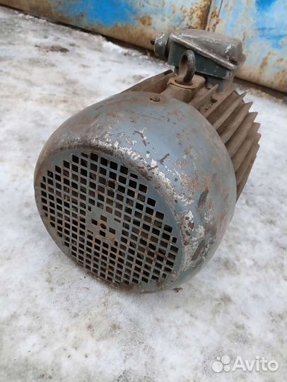 Электродвигатель