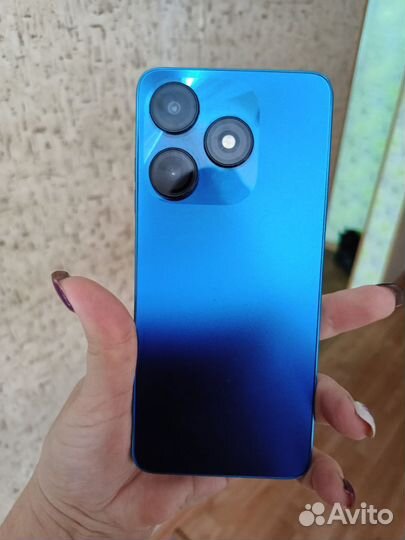 TECNO Spark 10, 4/128 ГБ