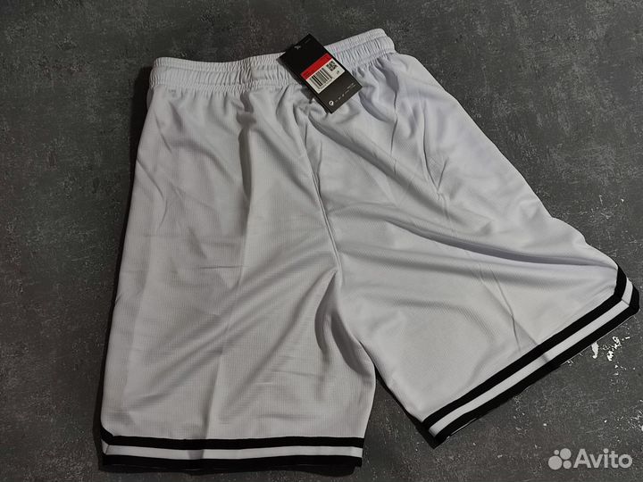 Шорты nike белые