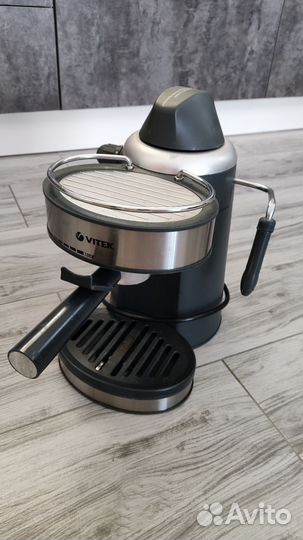 Кофеварка vitek VT 1524 рожковая