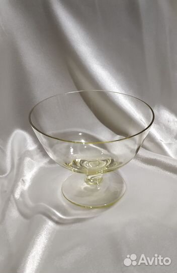 Набор из тонкого лимонного стекла. Сделано в СССР
