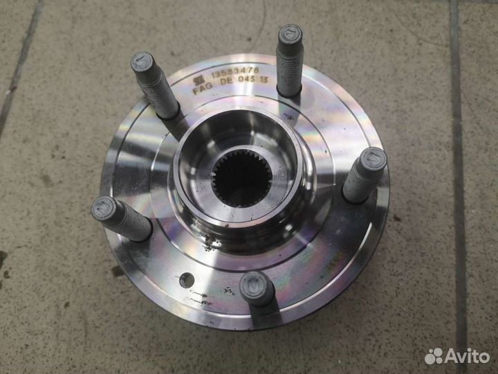 Передняя ступица в сборе Astra J, Cruze новая GM