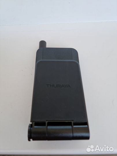 Спутниковый телефон thuraya