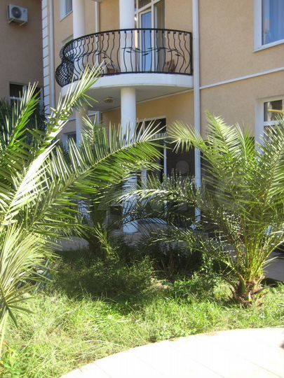 4-к. квартира, 132 м², 1/4 эт.