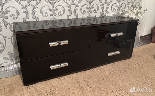 Подставка для телевизора