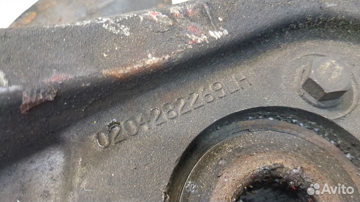 Ступица (кулак, цапфа) левая передняя Ford Explorer