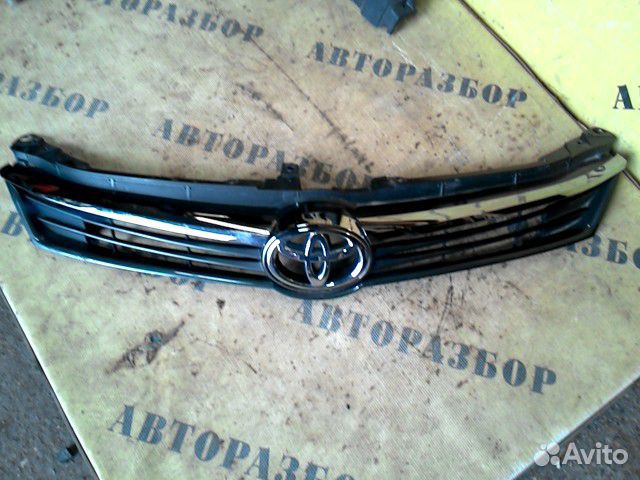 Решетка радиатора Toyota Camry 50 2011-2017