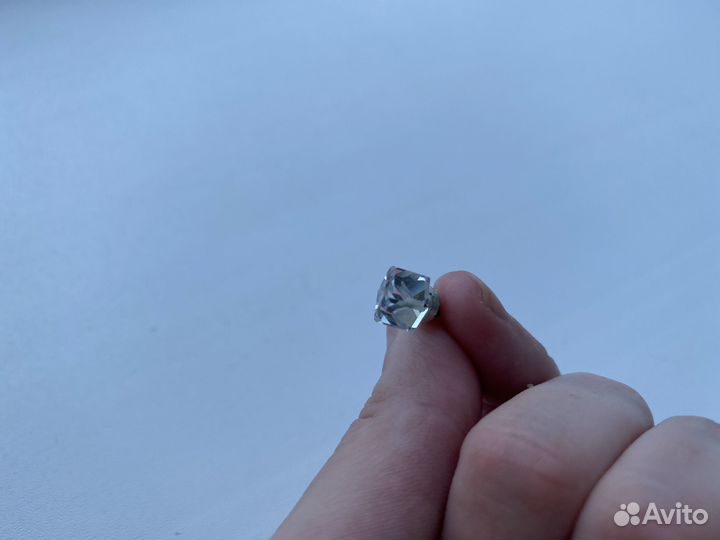 Swarovski серьги-пусеты