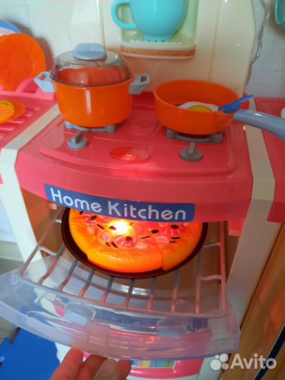 Детская игровая кухня с водой, звуками бульканья