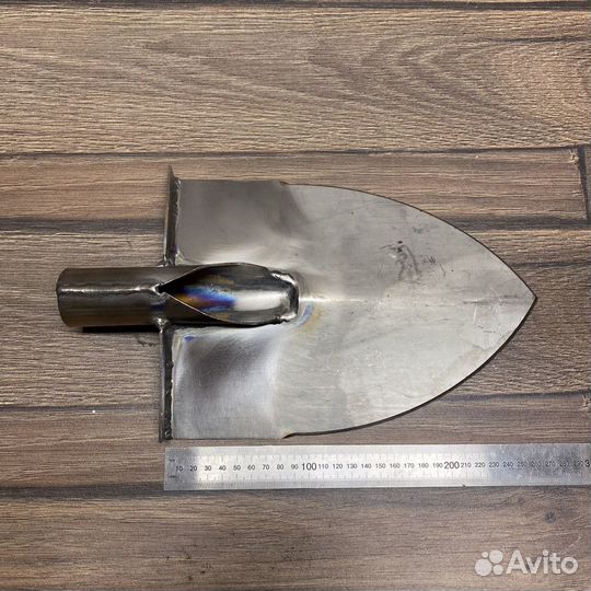 Штыковая лопата из титана