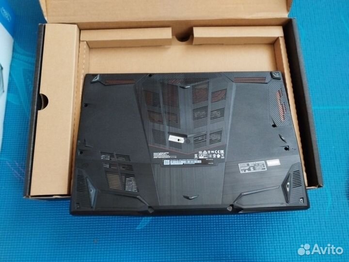 Ноутбук Msi 3060/i5 6/12 /16 GB/144 Гц