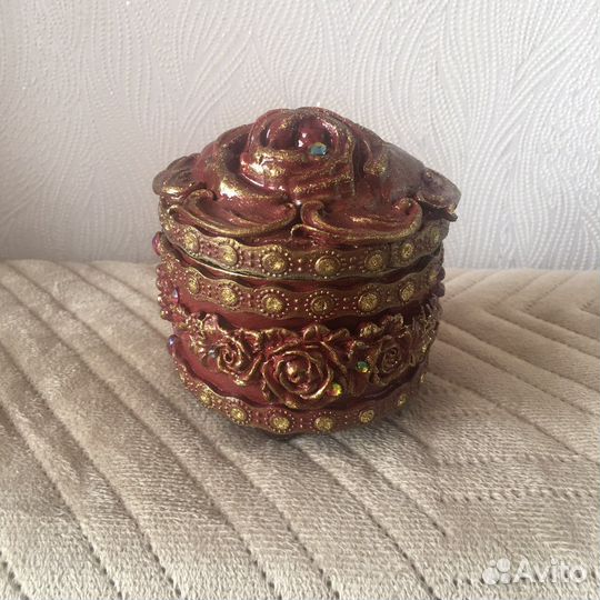 Шкатулка для украшений