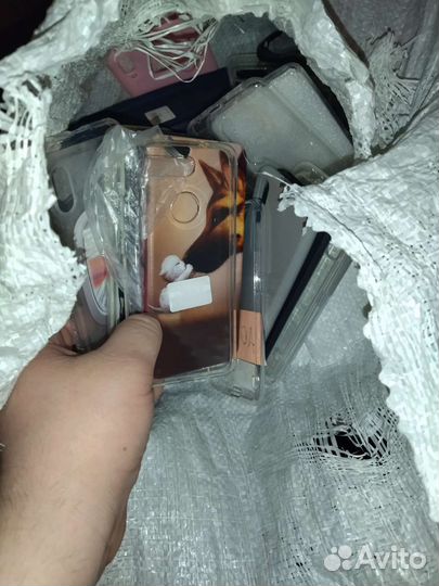 Большой мешок чехлов для телефонов