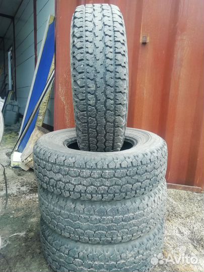 Medved Я-555 235/75 R15 105S