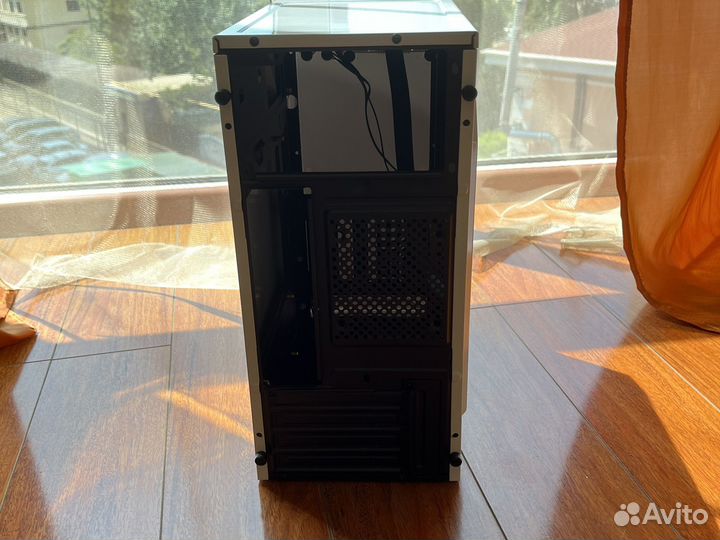 Корпус для пк белый