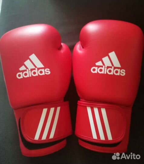 Боксерские перчатки 10 oz adidas