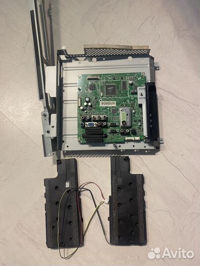 Телевизоры samsung на запчасти, разбиты матрицы