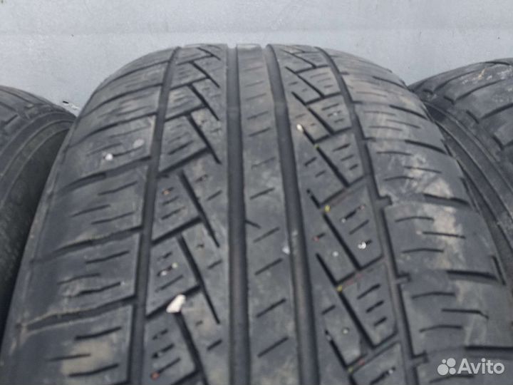 Pirelli Scorpion SRT 215/65 R16